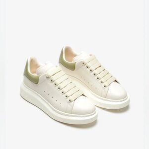 Alexander Macqueen Velour oversized sneakers size 43